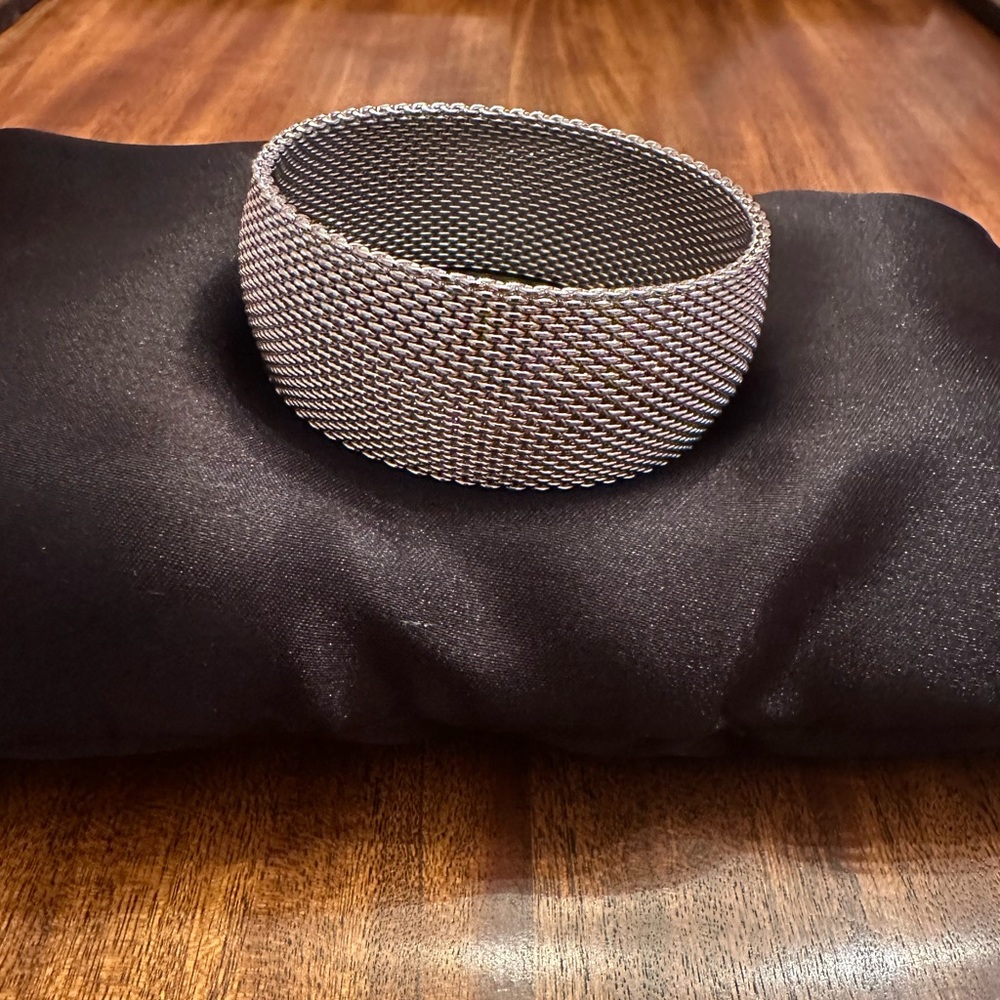 Wide Mesh Bangle